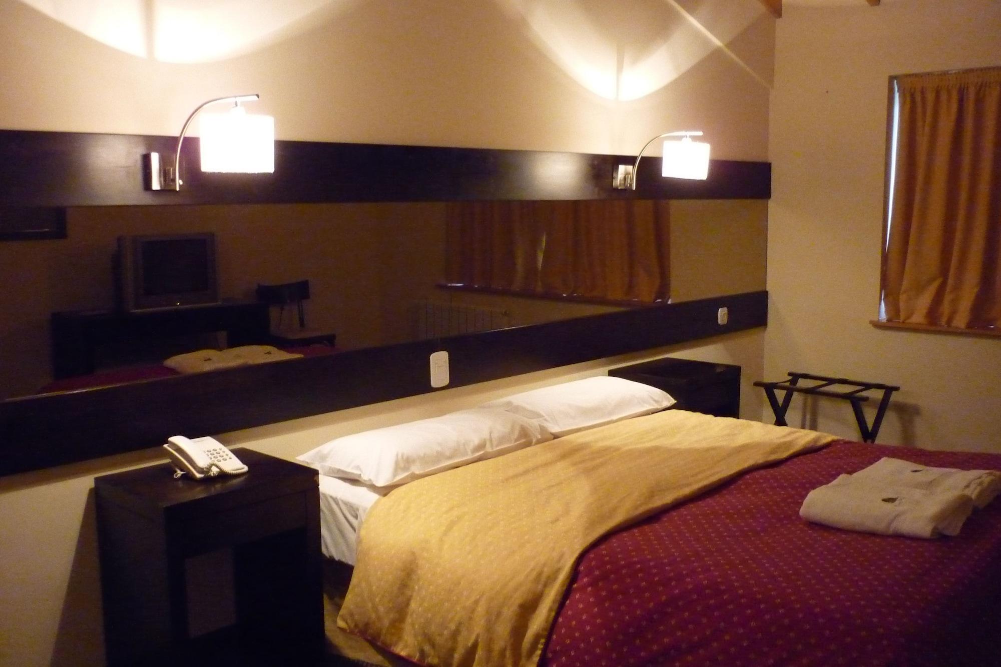 Marcopolo Suites Calafate El Calafate Exterior foto
